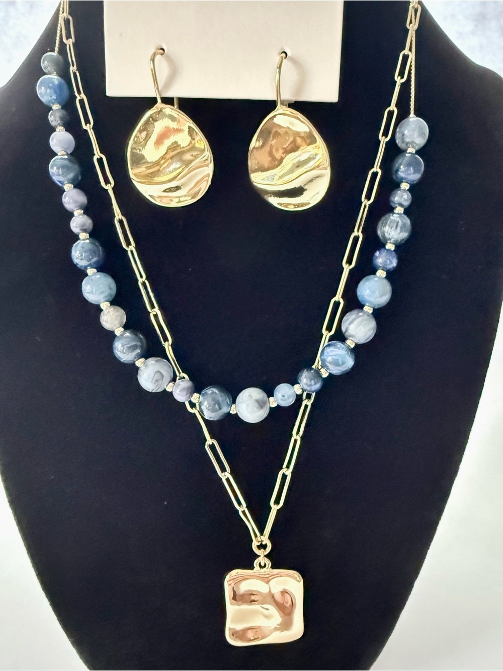 NWT LOFT SET Blue Beaded Hammered Necklace & Hammered Earrings - Picture 2 of 4